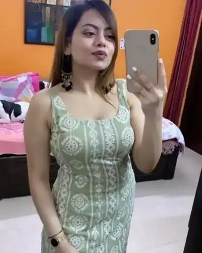 Call Girl in Wardhaman Nagar